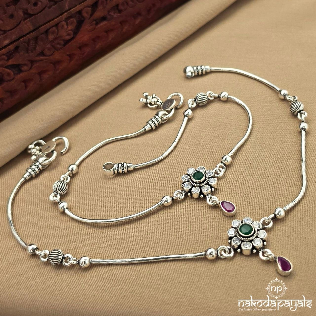 Exquisite Red Drop Anklet (A6988)