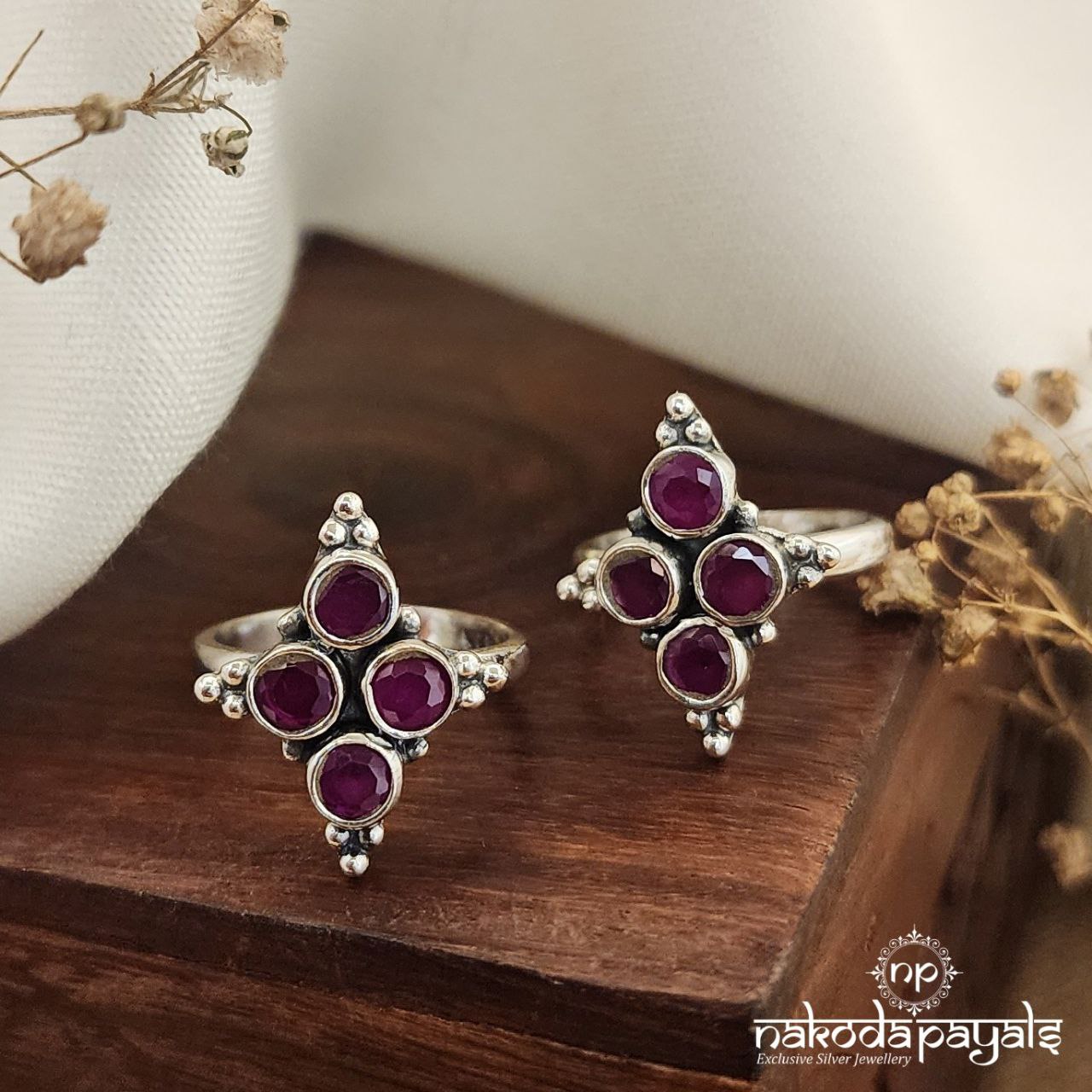 Ruby Toerings (T4289)