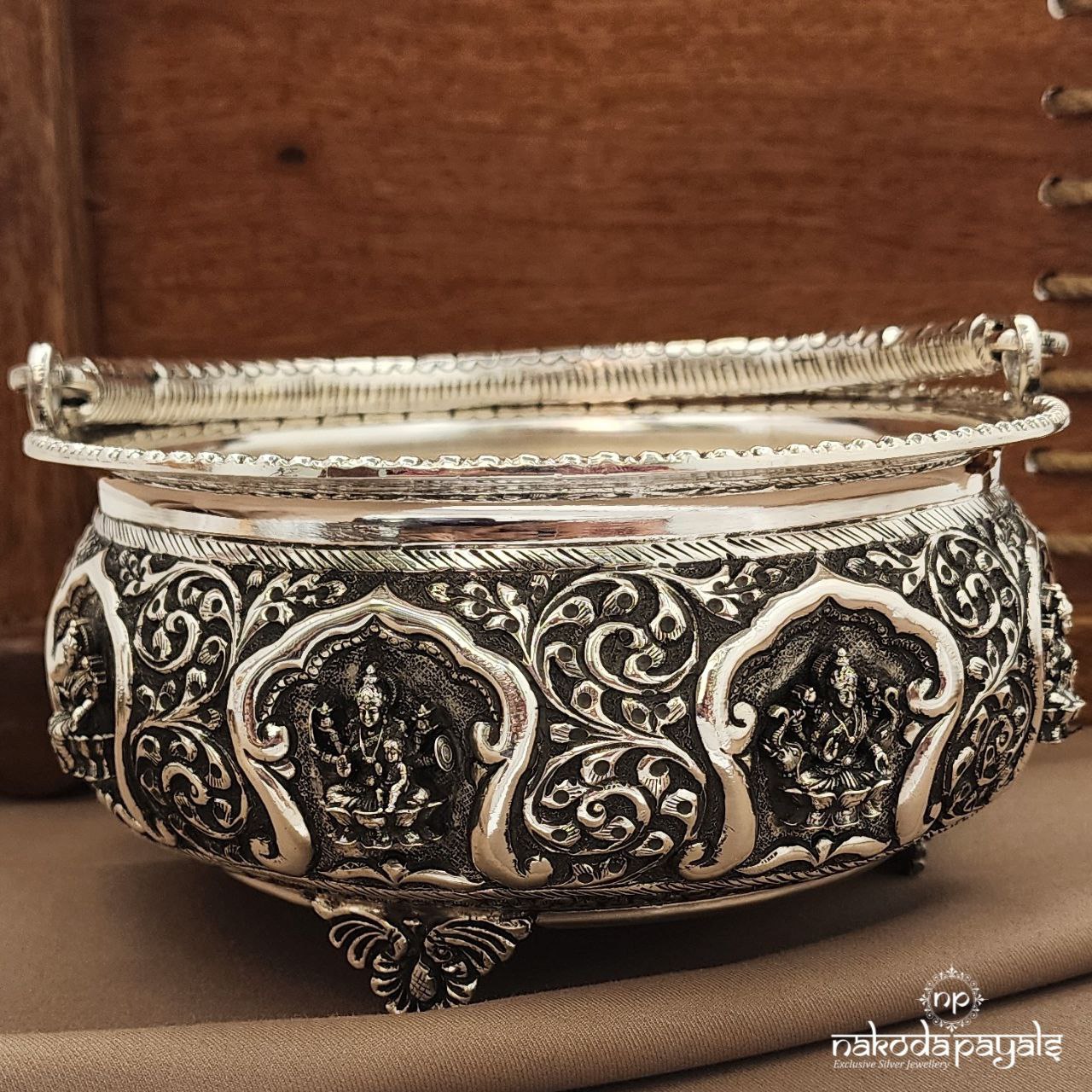 Asta Lakshmi Basket (Aa2063)