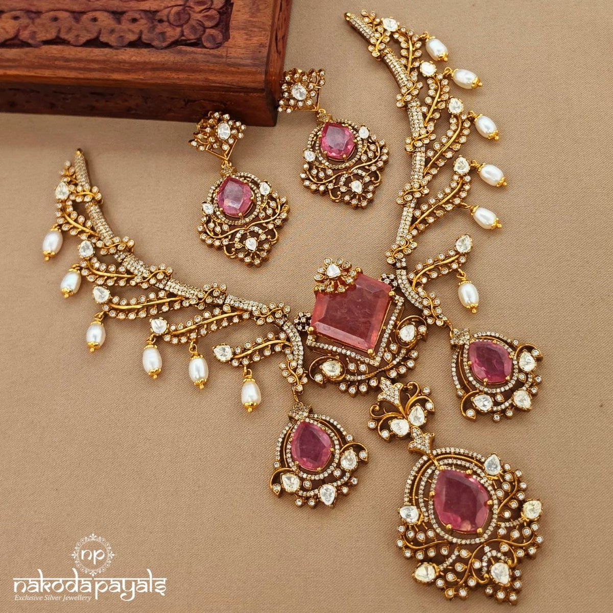 Resplendent moissanite Neckpiece With Earrings (Gn10804)