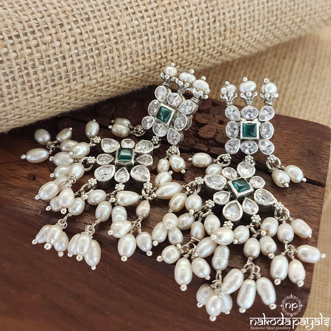 Green Guttapusalu Earrings (C1991)