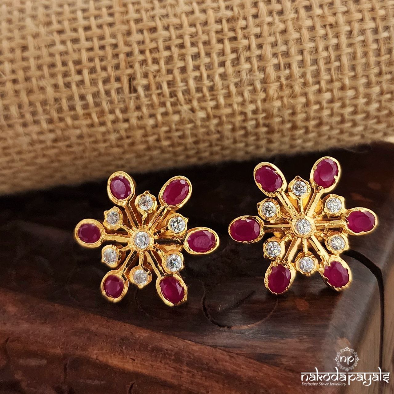 Oval Pink White Studs (Ge8967)