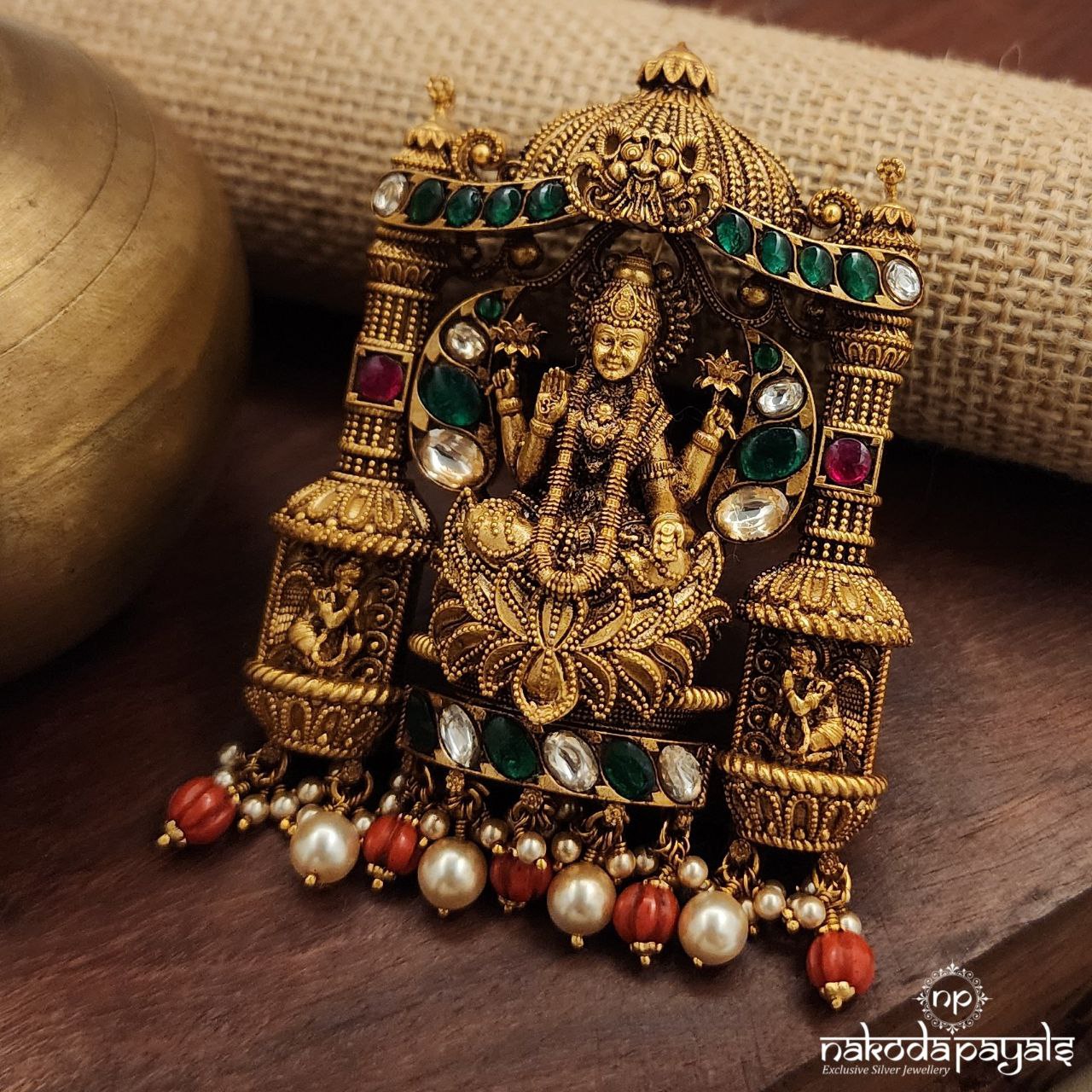 Blessing Lakshmi Kundan Pendant (Gp2013)