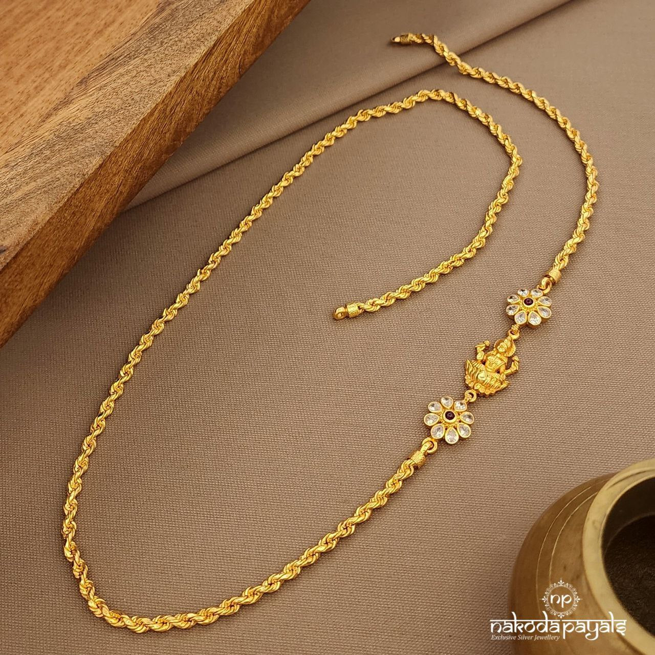 Maha Lakshmi Mope Mala (Gn9567)