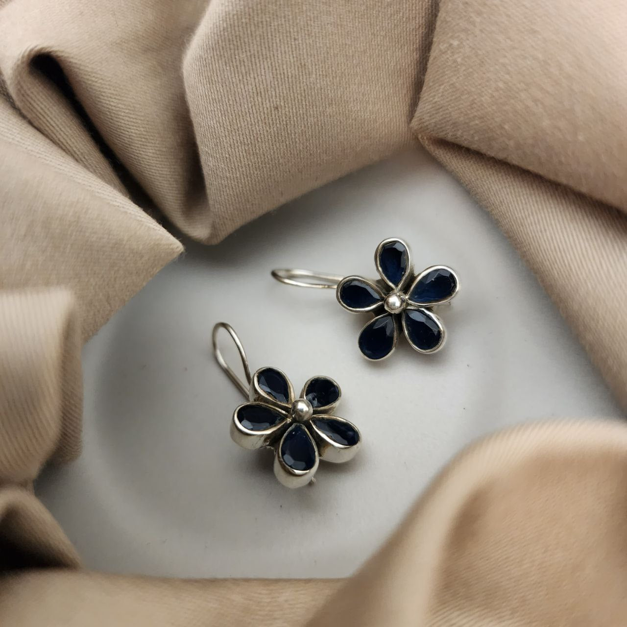 Flower Hanging (H2080)