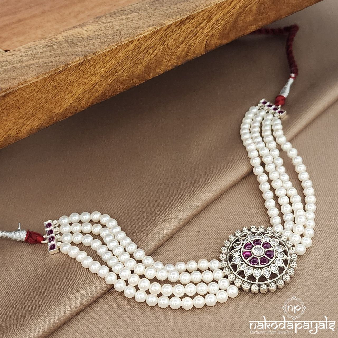 Pearled Circular Choker (N11084)