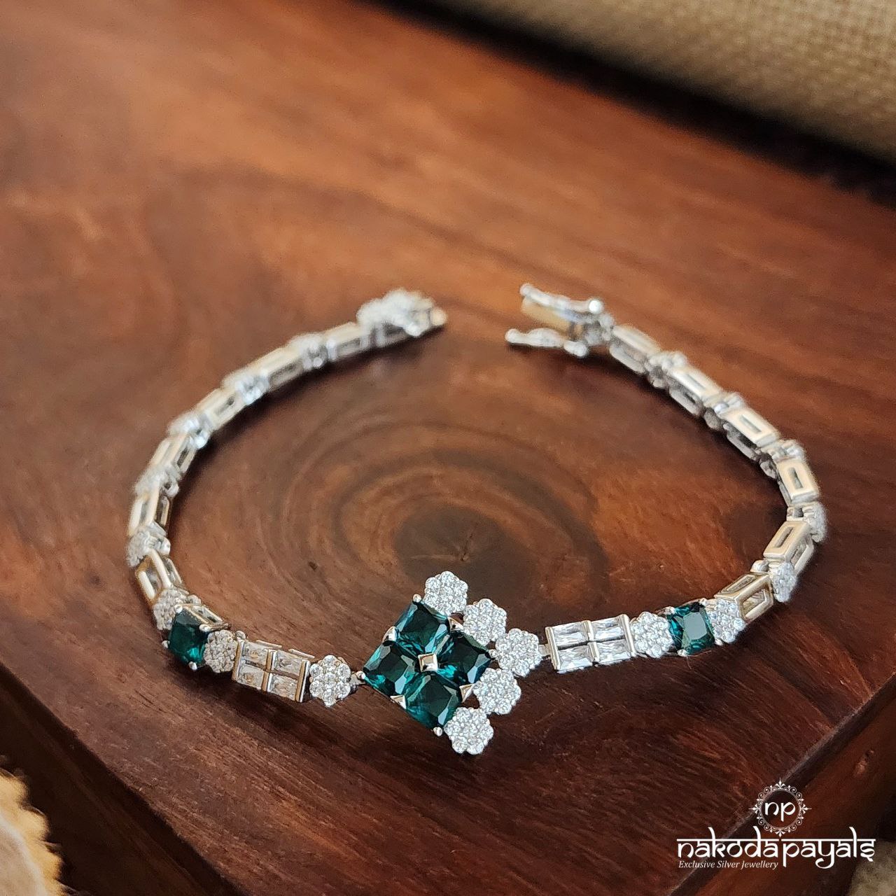 Emerald Essence Neckpiece Set (St2931)