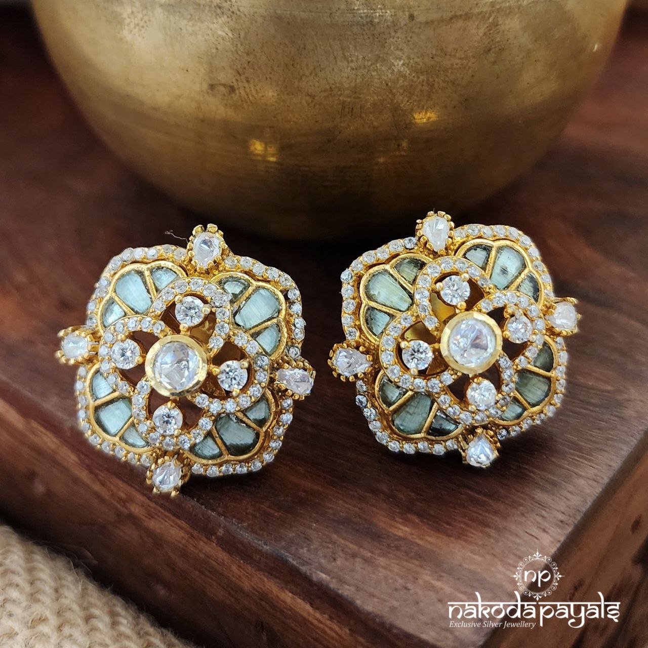 Green Moissanite Studs (Ge8442)
