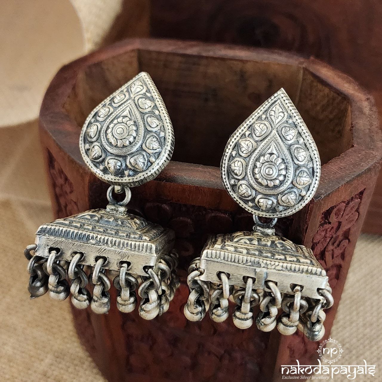 Oxidised Square Jhumka (J7992)