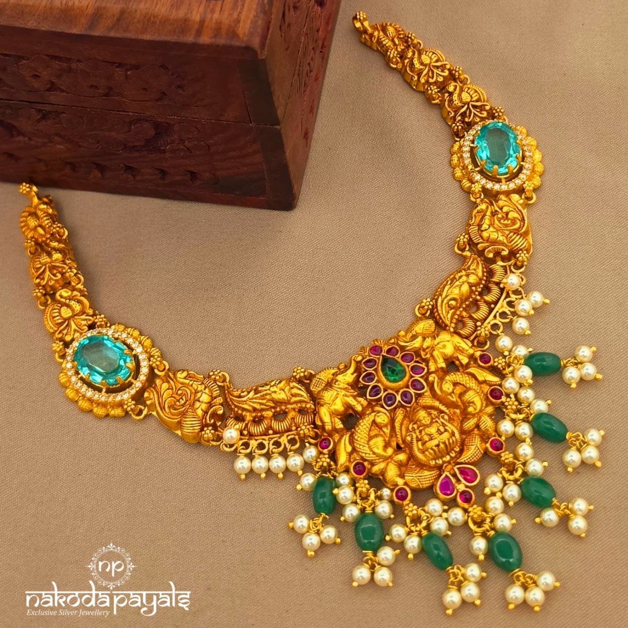 Glorious Lakshmi Neckpiece (Gn10751)