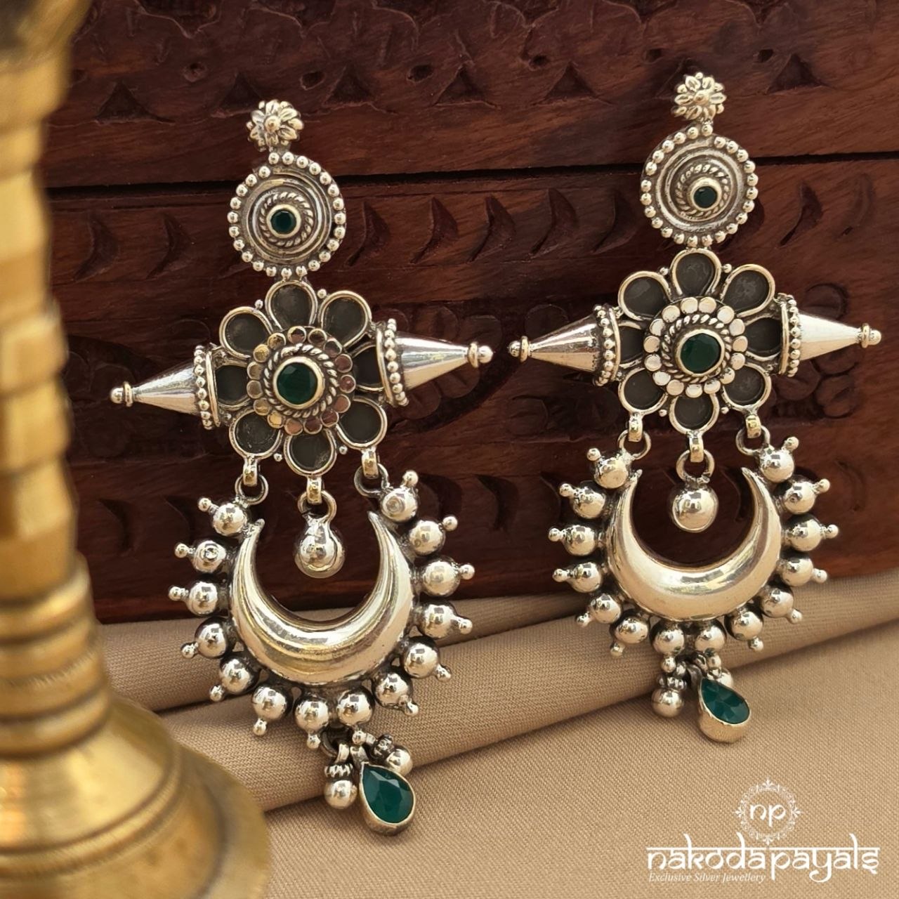 Endearing Green Chandbali (C4093)