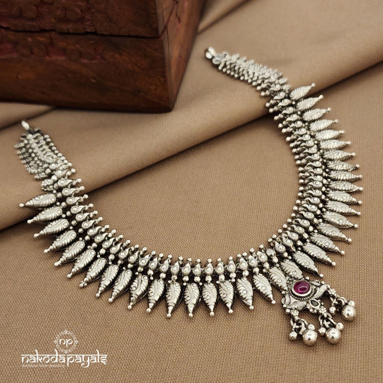 Elegant Pink Neckpiece (N11487)