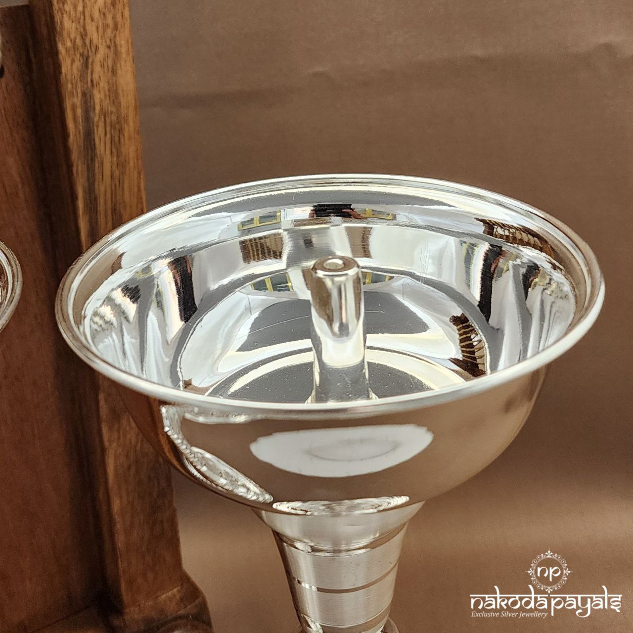 Wick White "9 Inch" Deepam Pair (Aa2327)