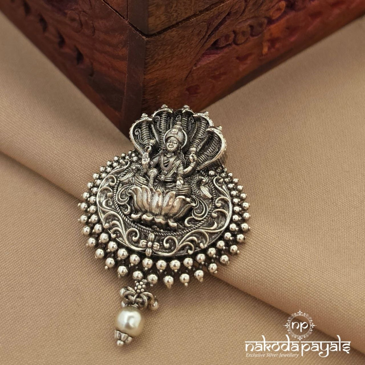 Divine Lakshmi Pendant (P2677)