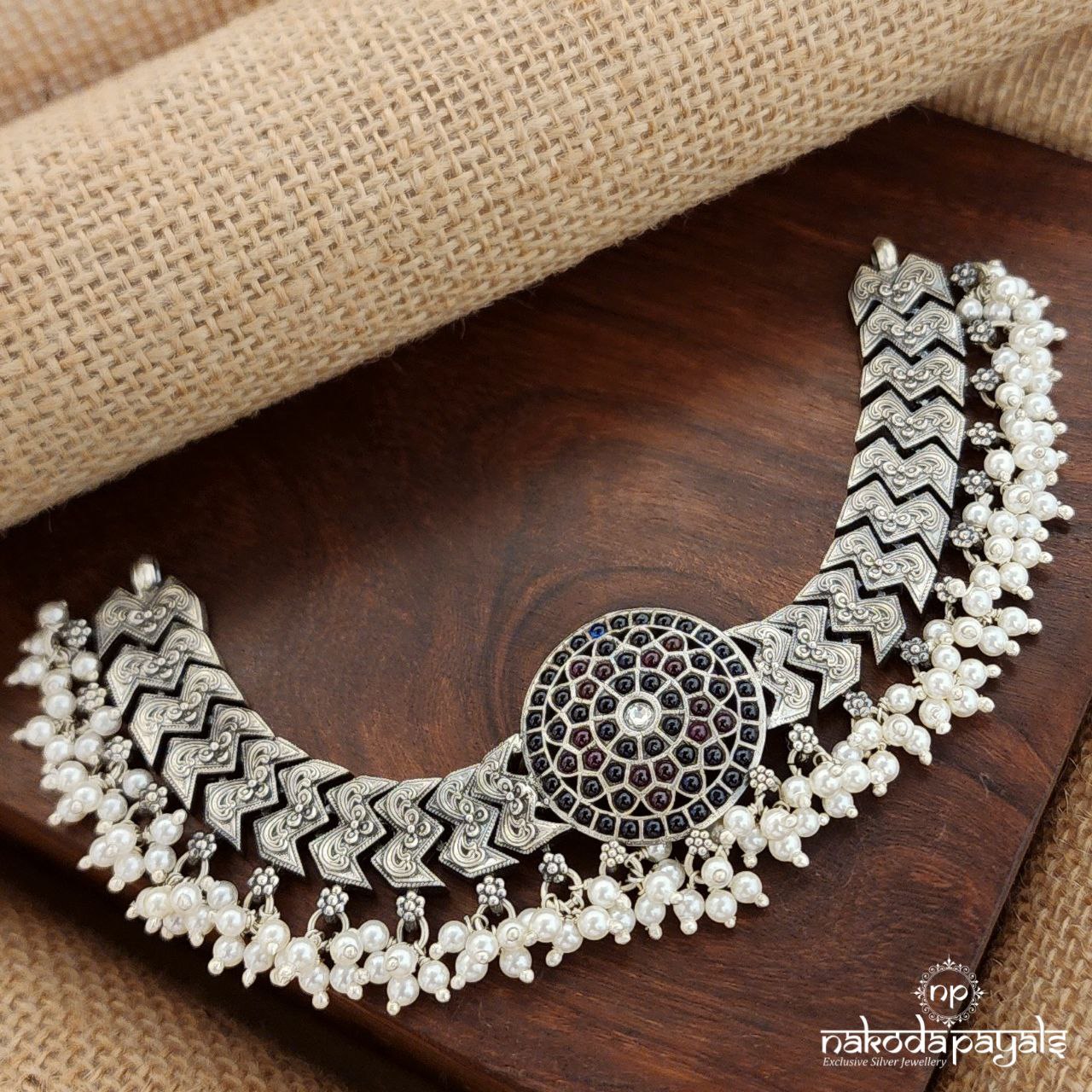 Pearled Drop Circular Choker (N10874)