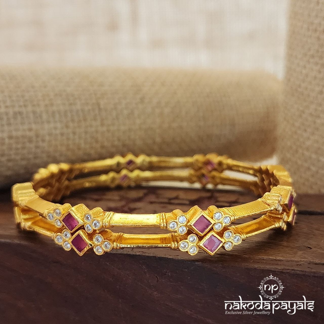 Diamond Cut Pink Bangles (Gk2757)
