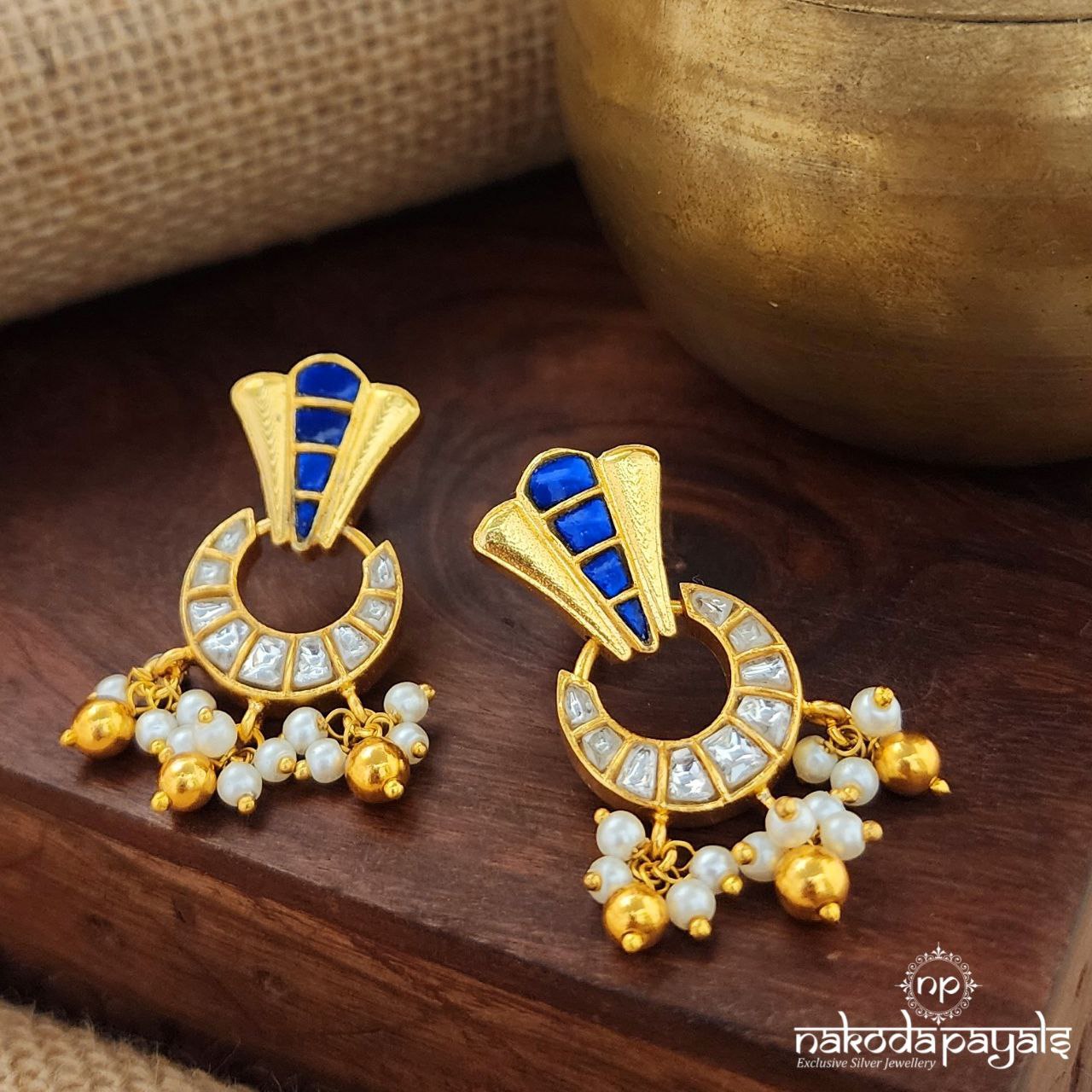 Half Moon Blue Kundan Earrings (Ge9067)