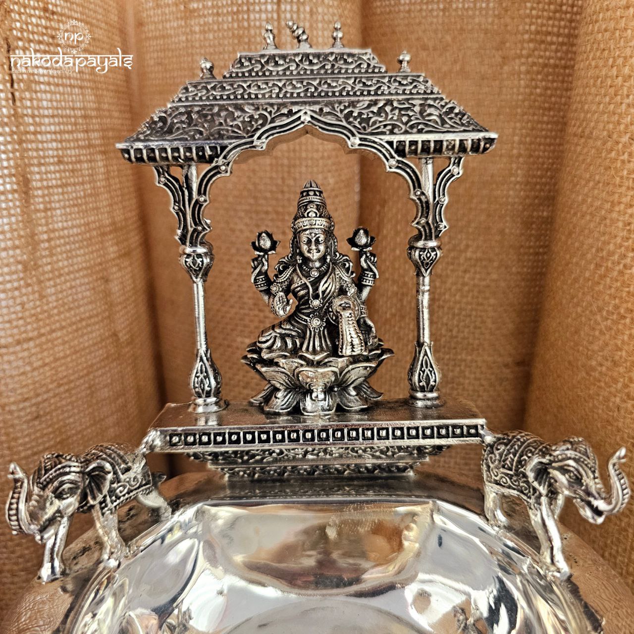 Lakshmi Kamakshi Deepam (Aa1908)