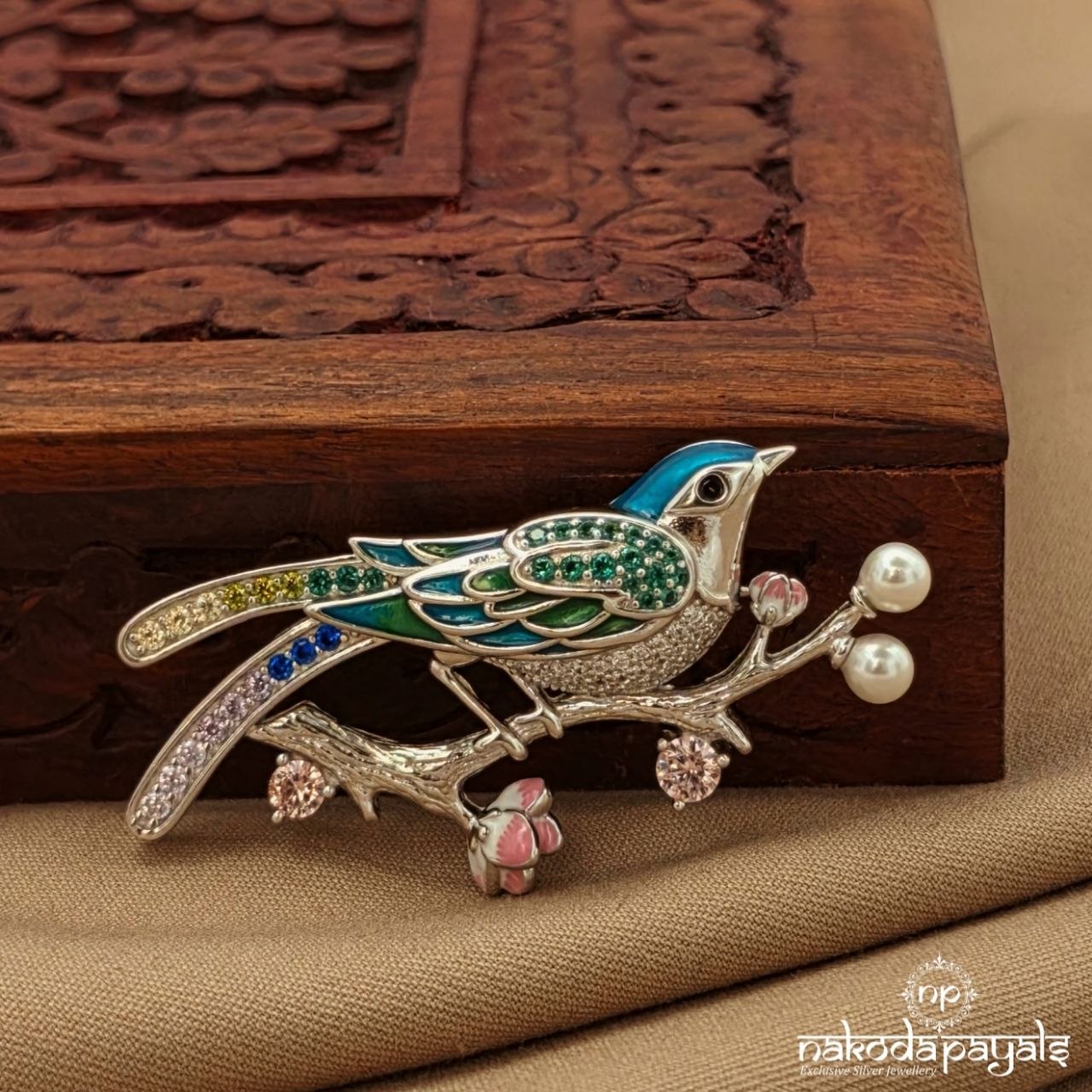 Multi Color Birdy Brooch (St4069)