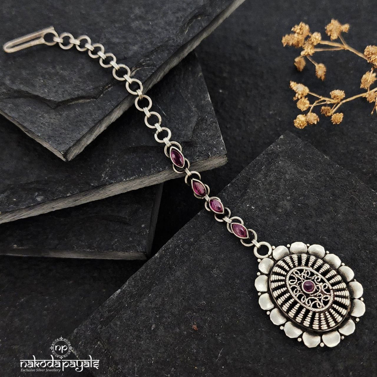 Oval Flower Drop Maang Tikka ( M0381)