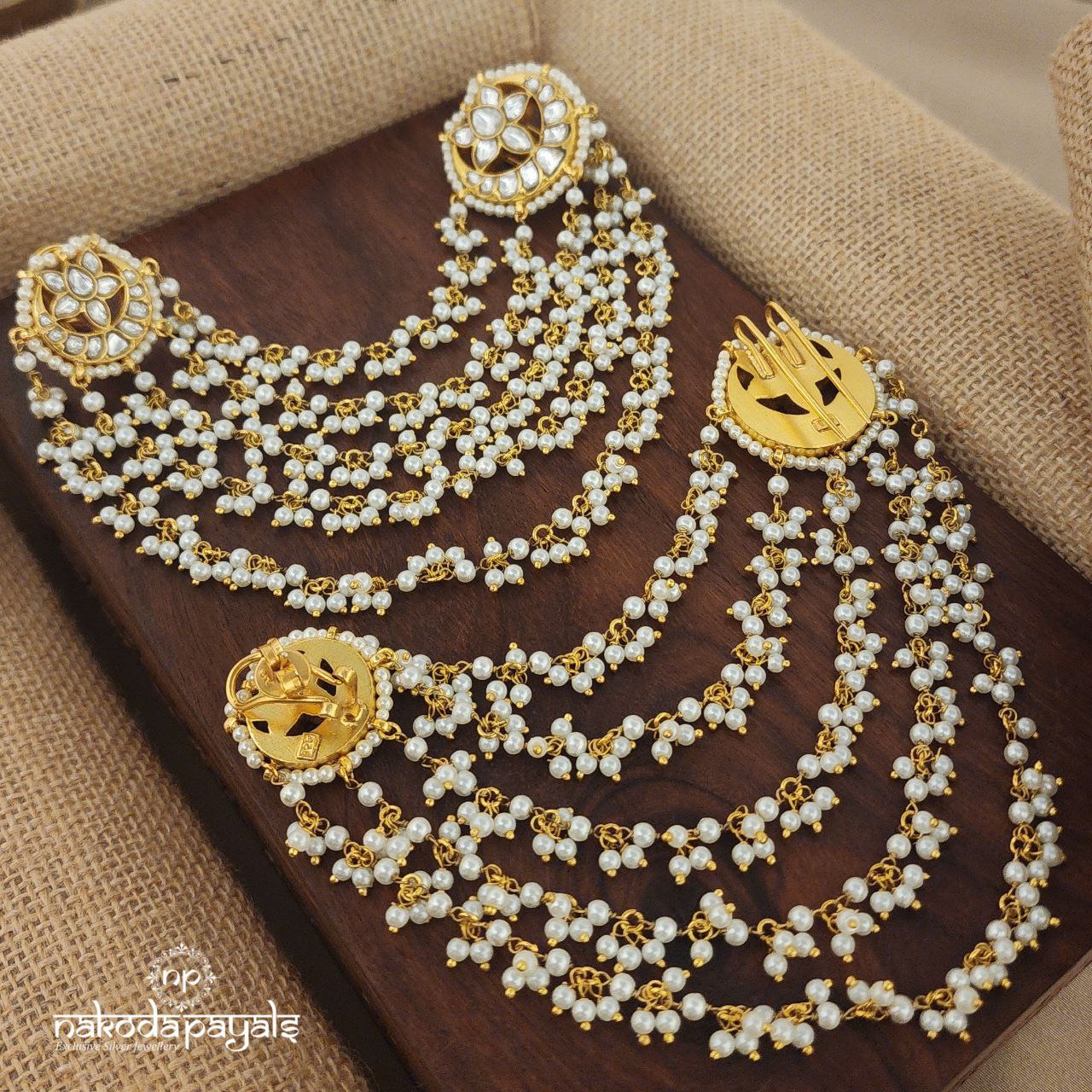 White Half Moon Studs With Maatal(Gm0952)