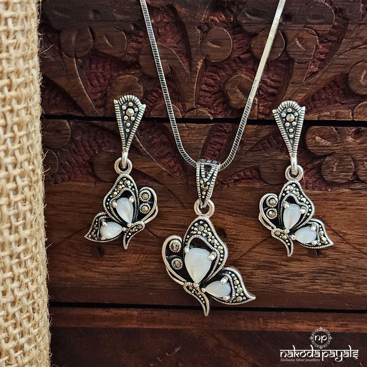 Butterfly Marcasite Pendant Set (St3680)