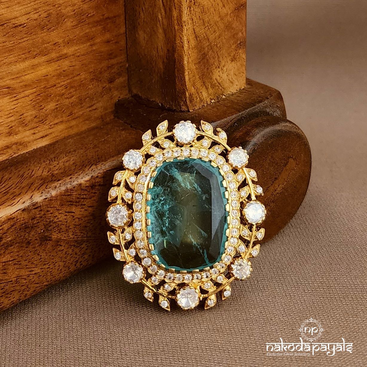 Emerald Green Moissanite Brooch (St3699)