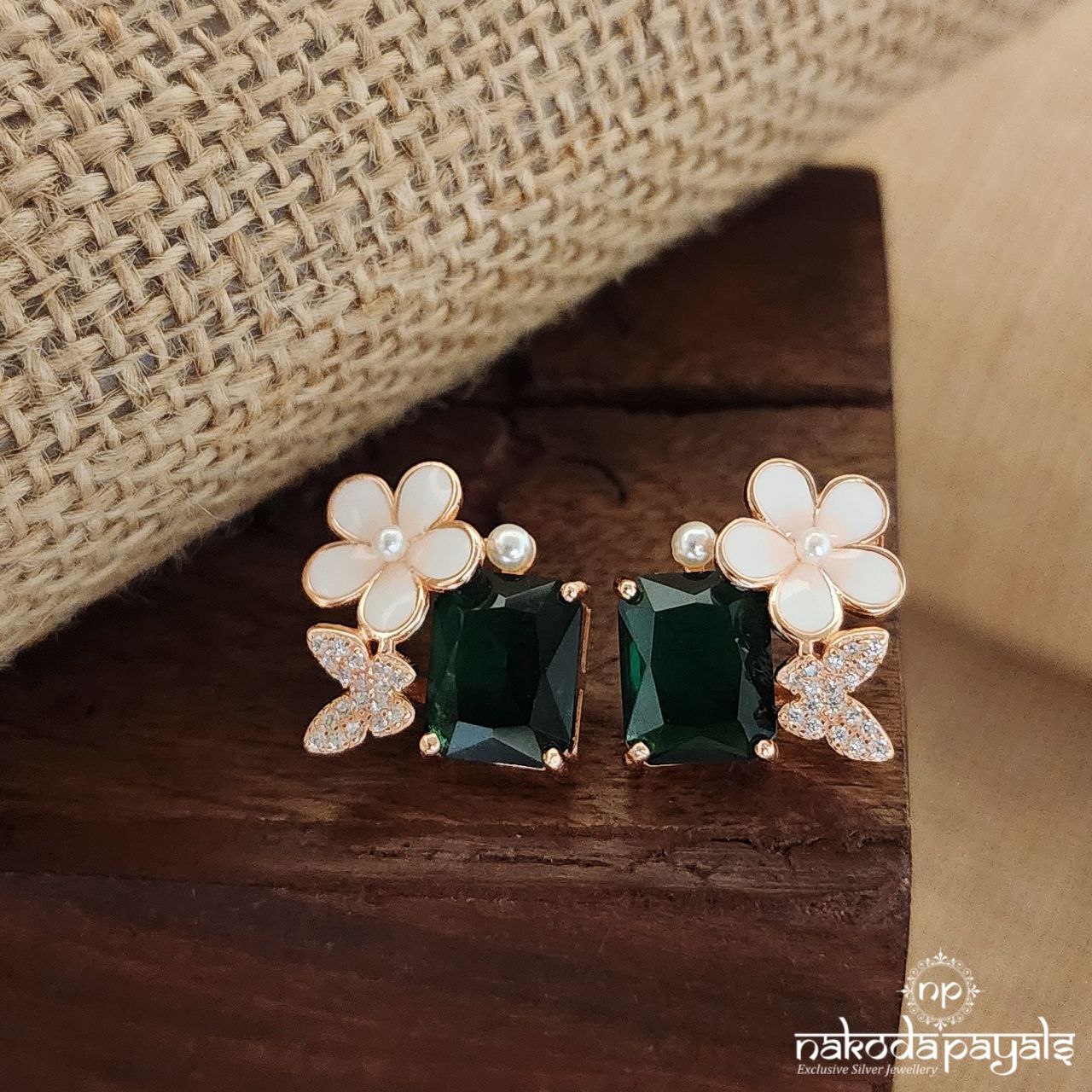 Rectangular Green Earrings (St3266)