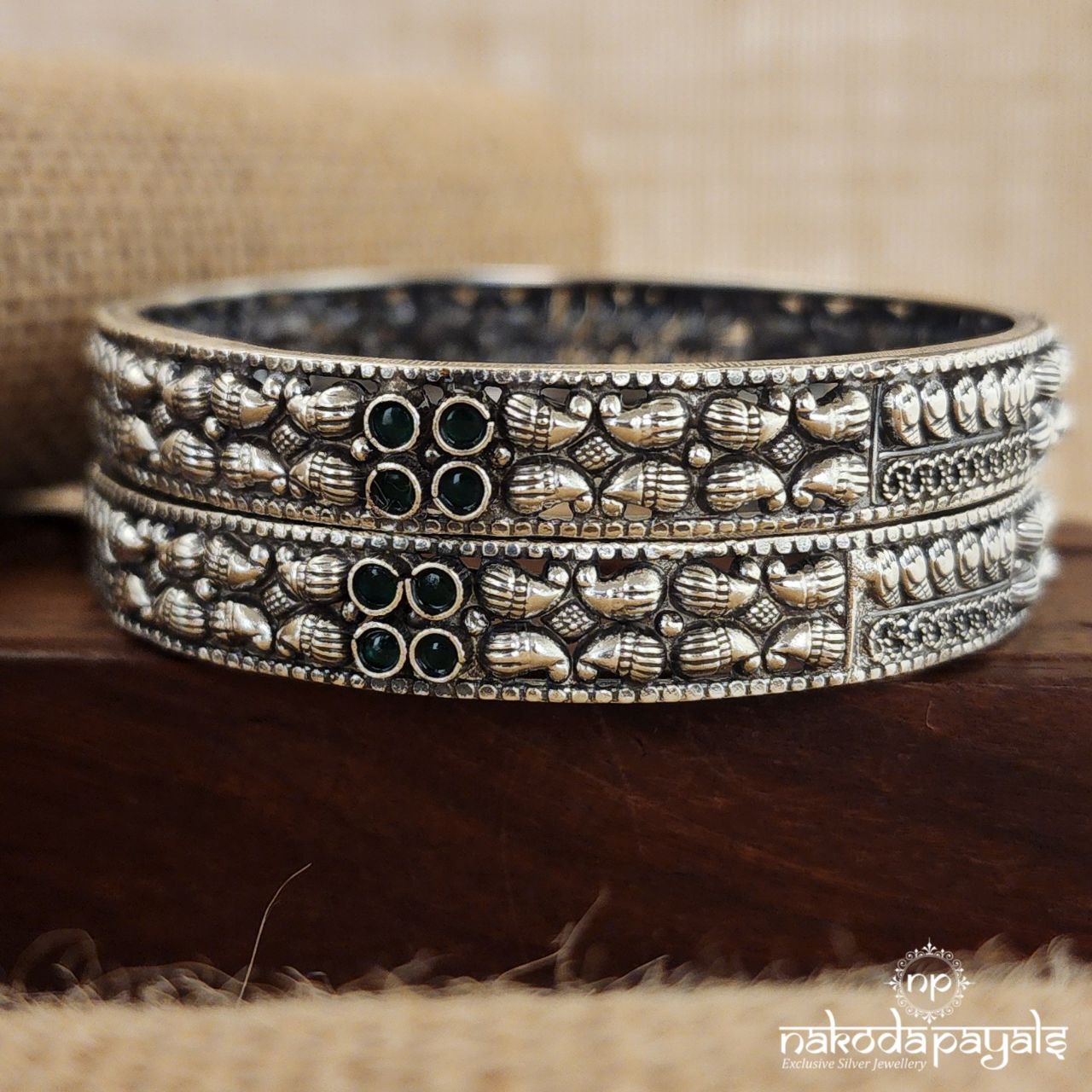 Graceful Green Mango Bangle Pair (K5029)