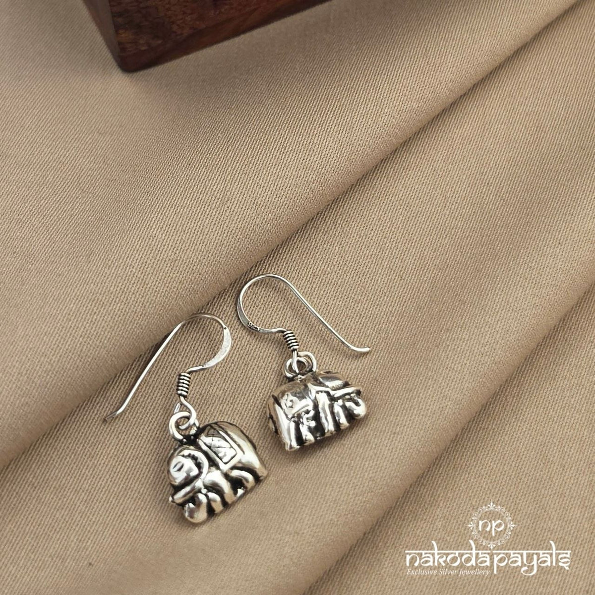 Cutsy Elephant Hanging (St4188)