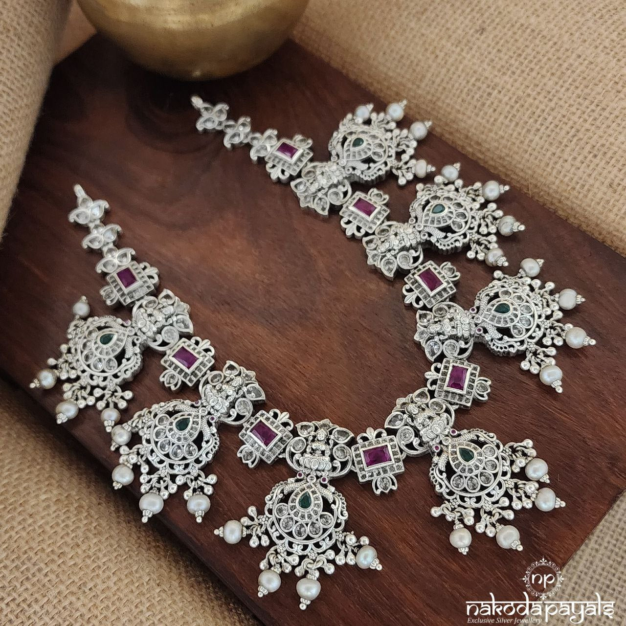 Sparkling Lakshmi Pearled Drop Neckpiece (N10289)