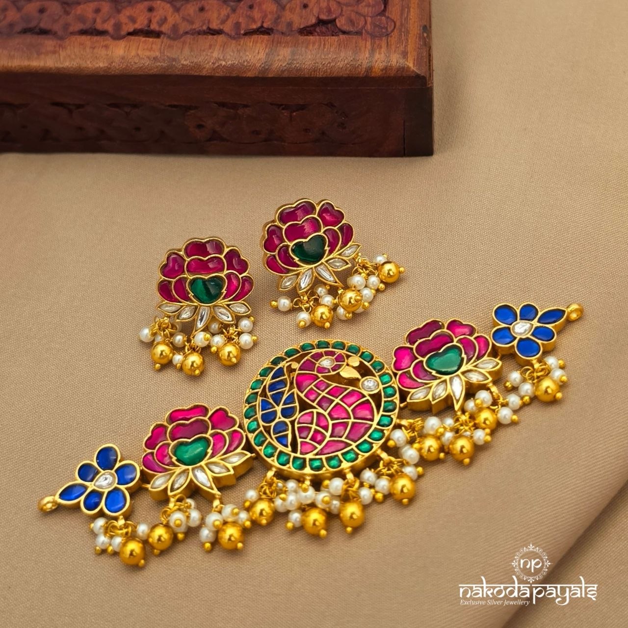 Pearl Kundan Choker With Earrings (Gn10377)