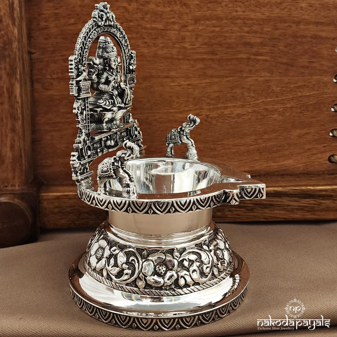 Oxidised Lakshmi Kamakshi Deepam (Aa2515)