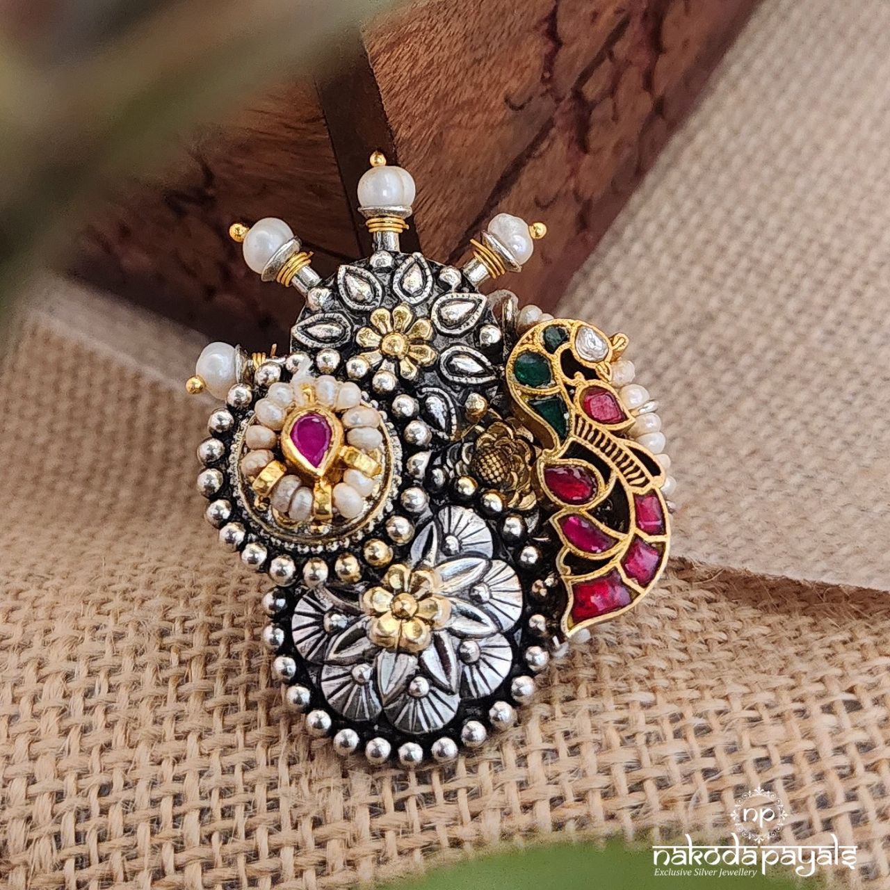 Bridal Coruscating Kudan Finger Ring (F2469)