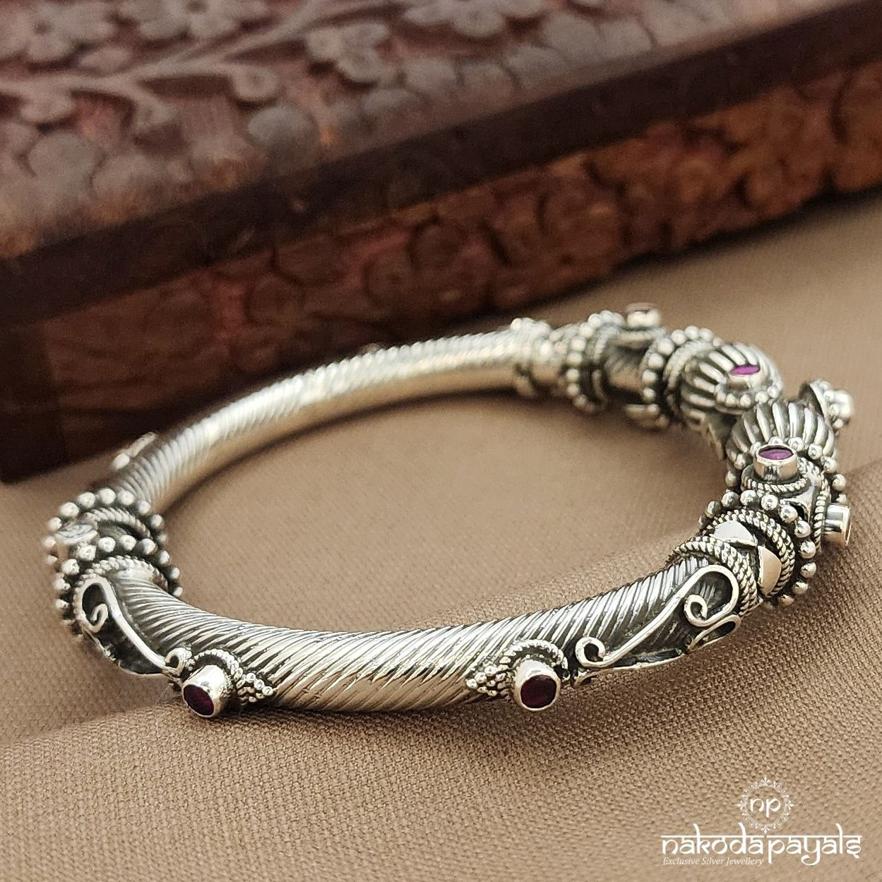 Designed Pink Kada (K6266)