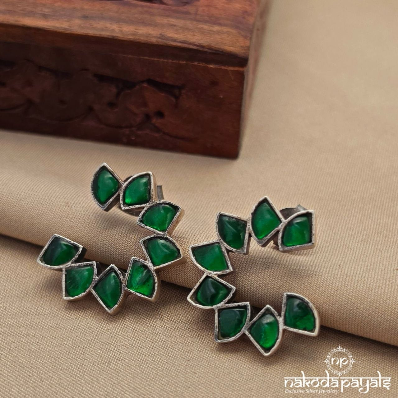 Green Exquisite Studs (S4098)