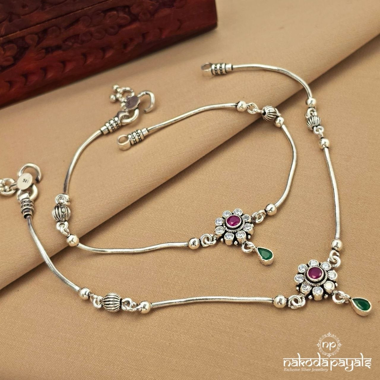 Exemplary Green Drop Anklet (A6989)