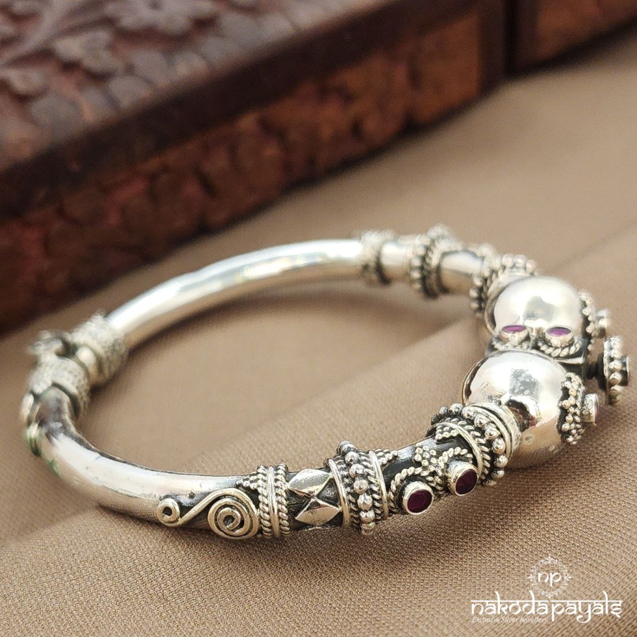 Elegant Pink Dot Kada (K6265)