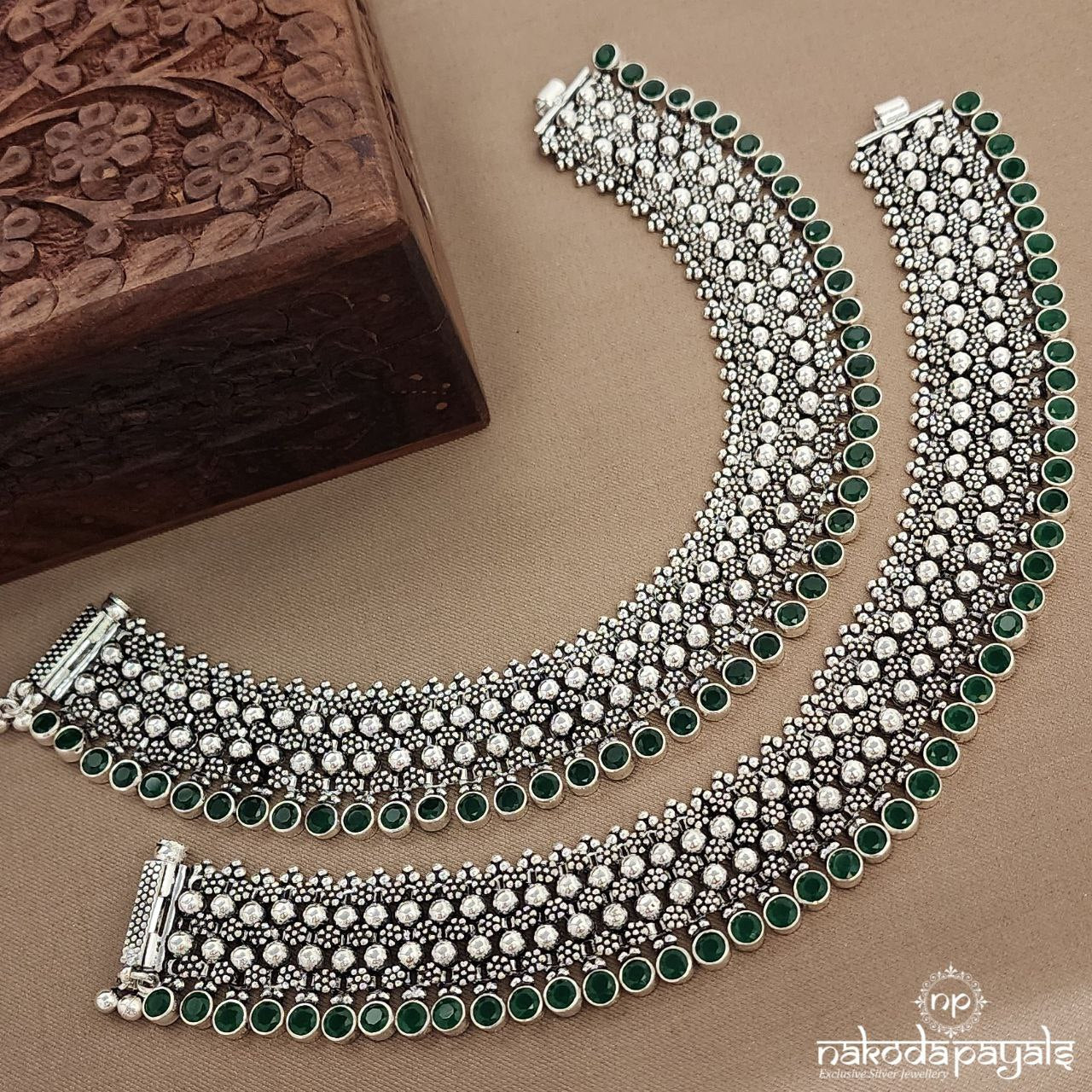 Emerald Green Anklets (A6482)