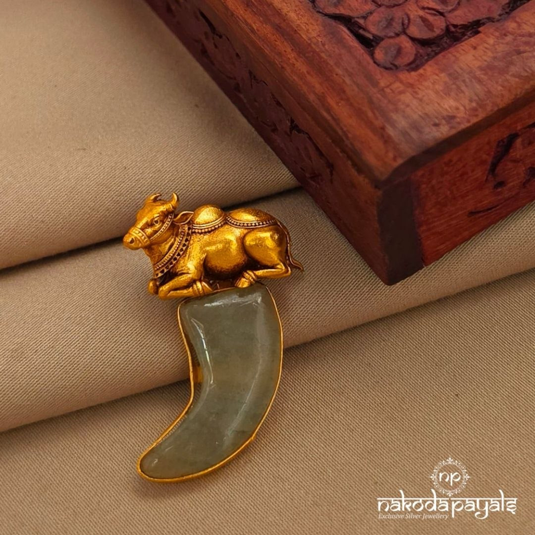 Green Nandhi Pendant (Gp2243)
