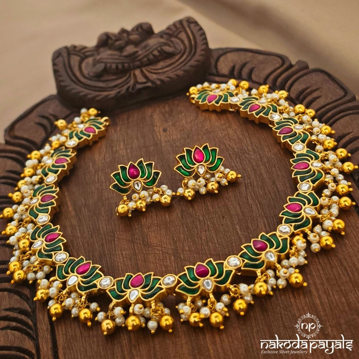 Pink Lotus Kundan Neckpiece With Earrings (Gn10965)