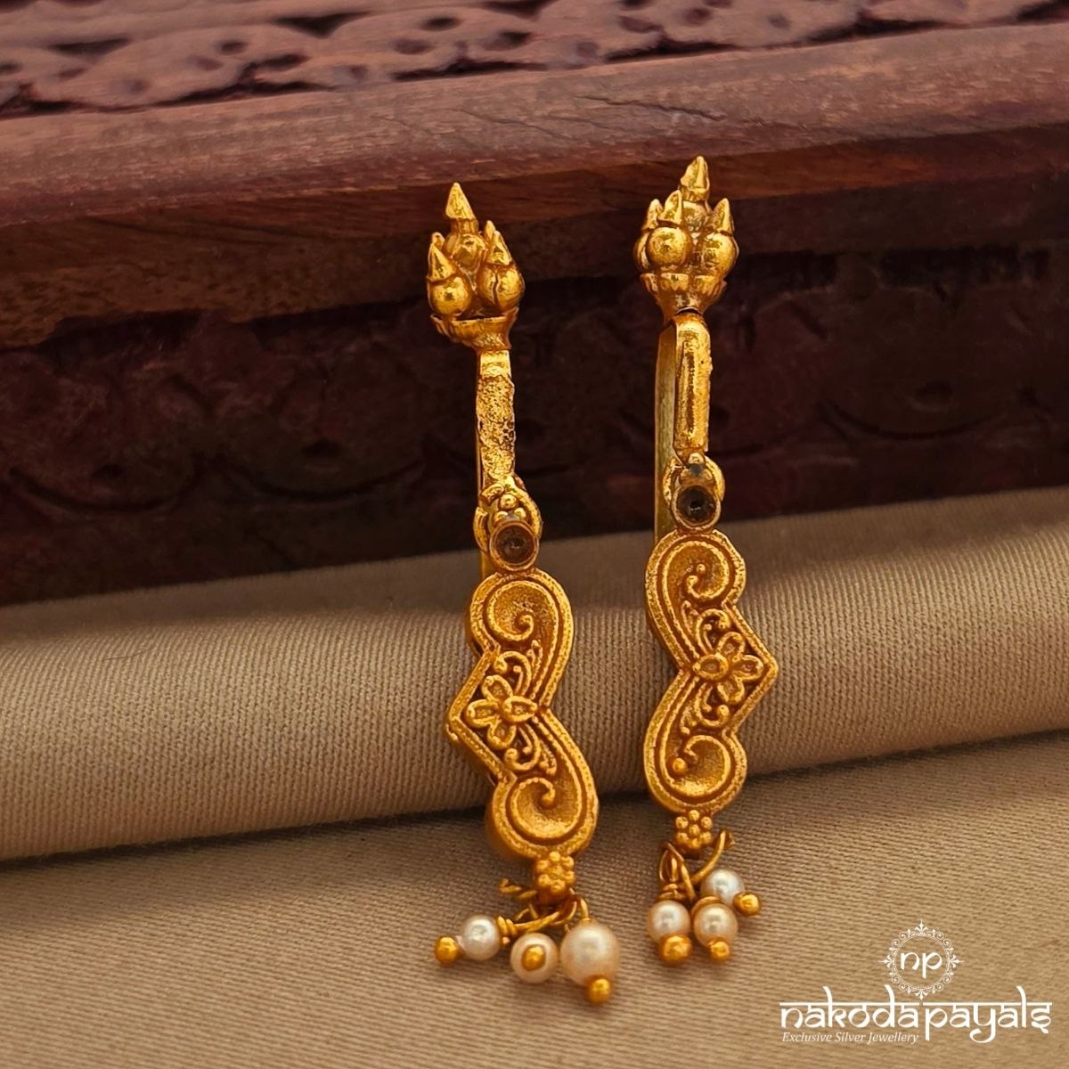 Swirl Charming Pearly Pressing Bugadi (S9536)