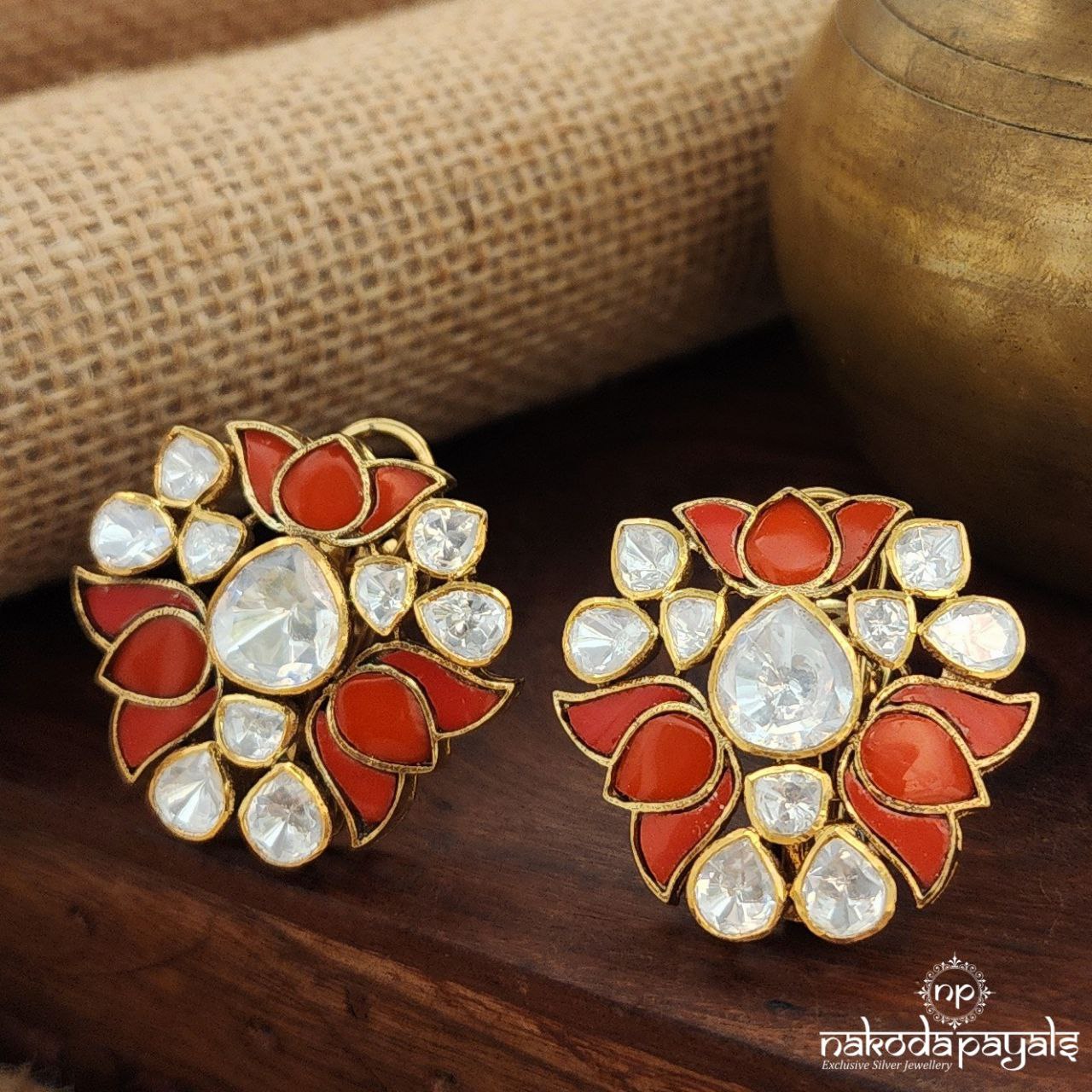 Lotus Moissanite Studs (Ge9108)