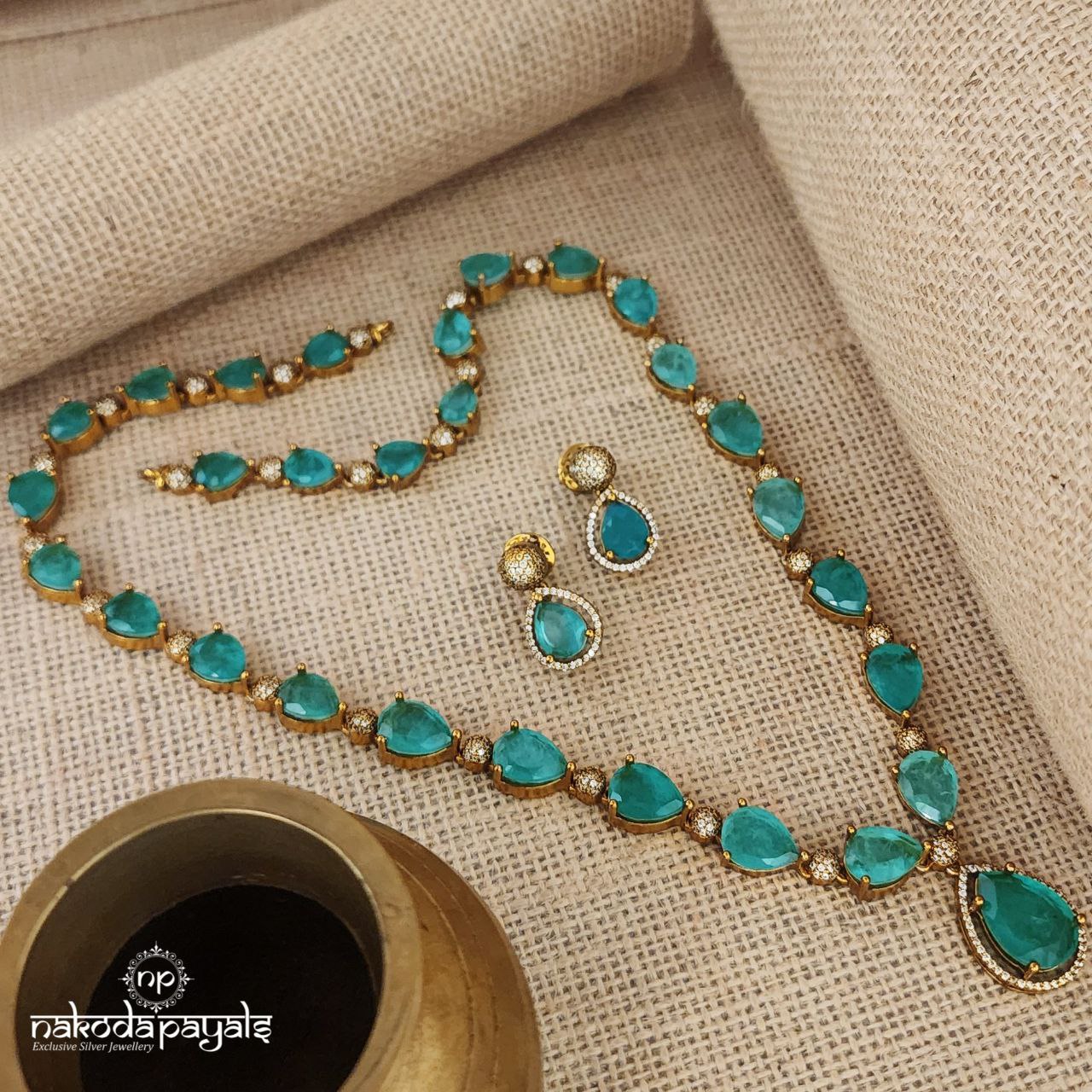 Elegant Green Leafy Neckpiece With Earrings (Gn8461)