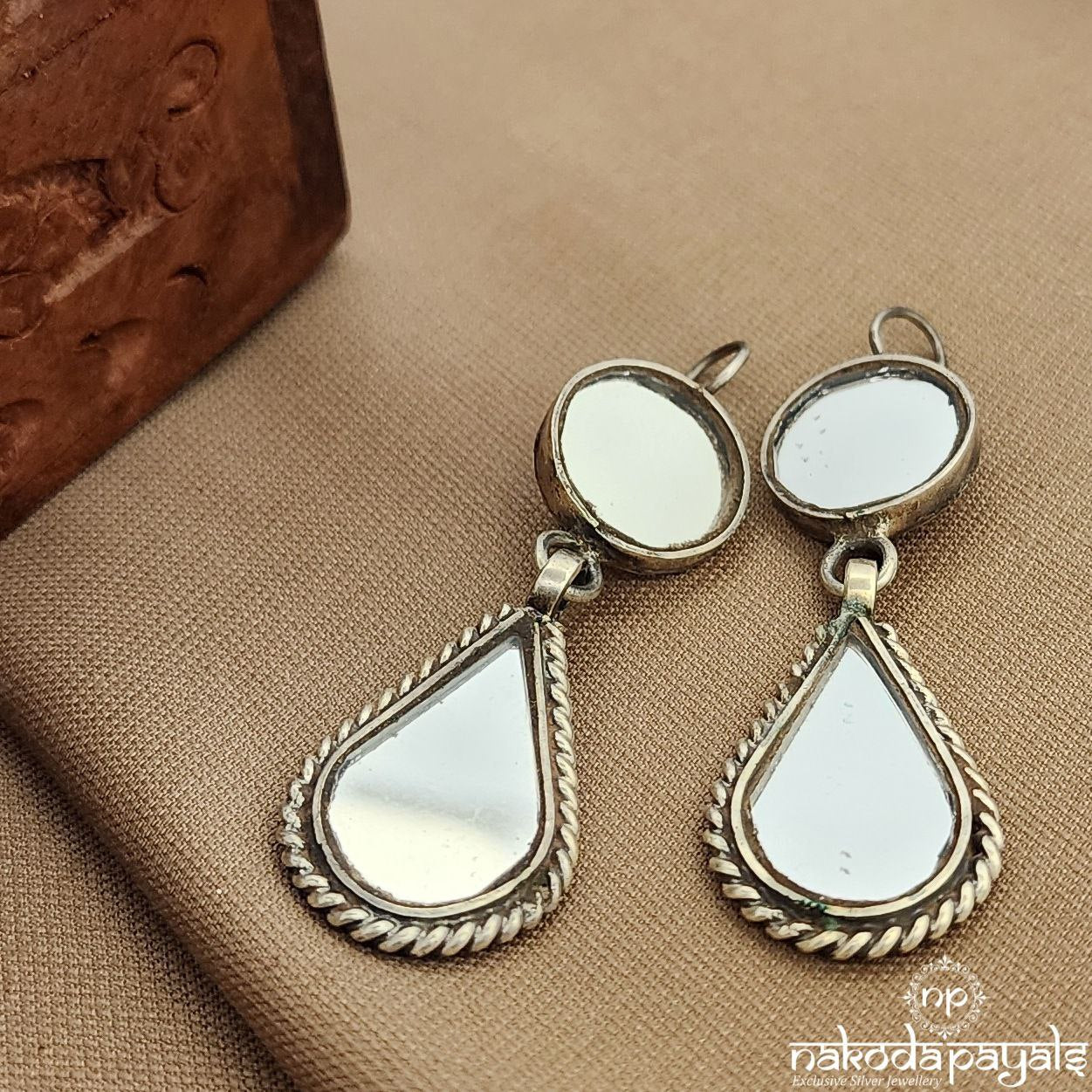 White Drop Hangings (H2214)