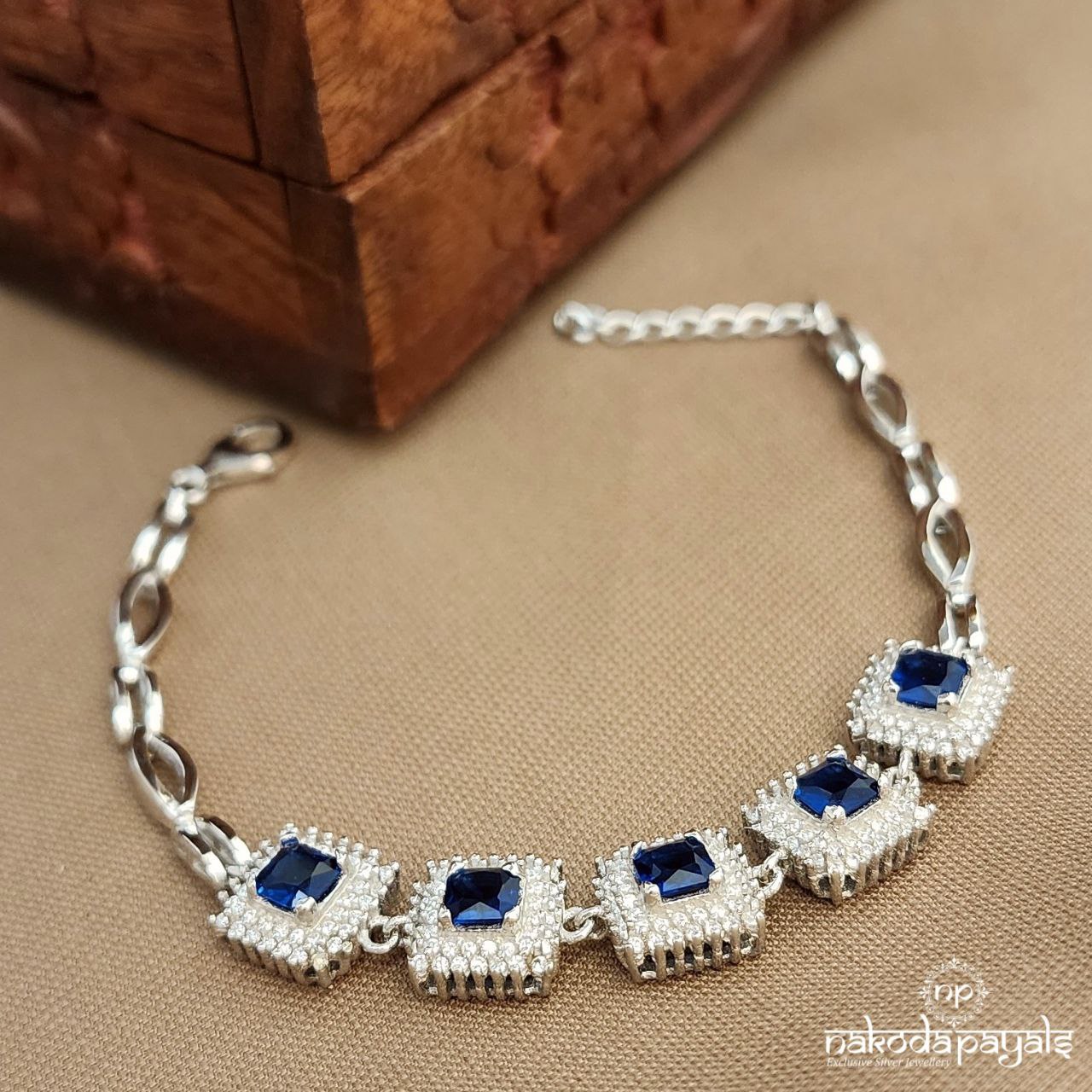 Blue Sapphire Bracelet (St3705)