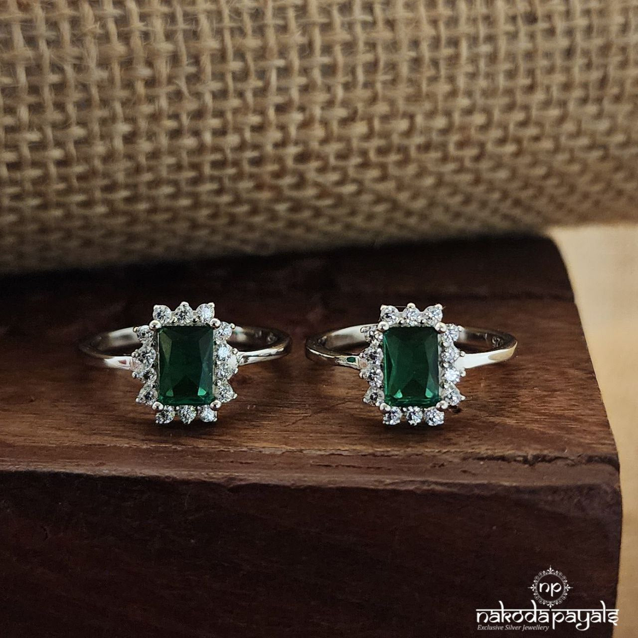 Rectangular Green Toerings(T4468)