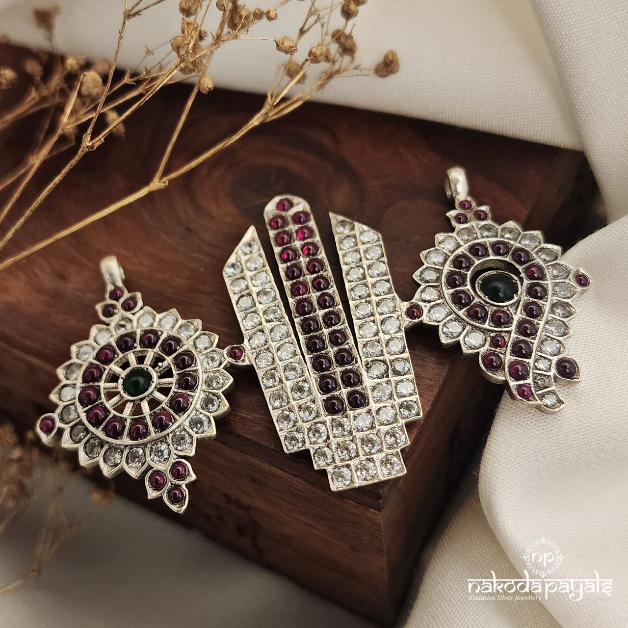 Shanku Chakra Pendant (P2275)