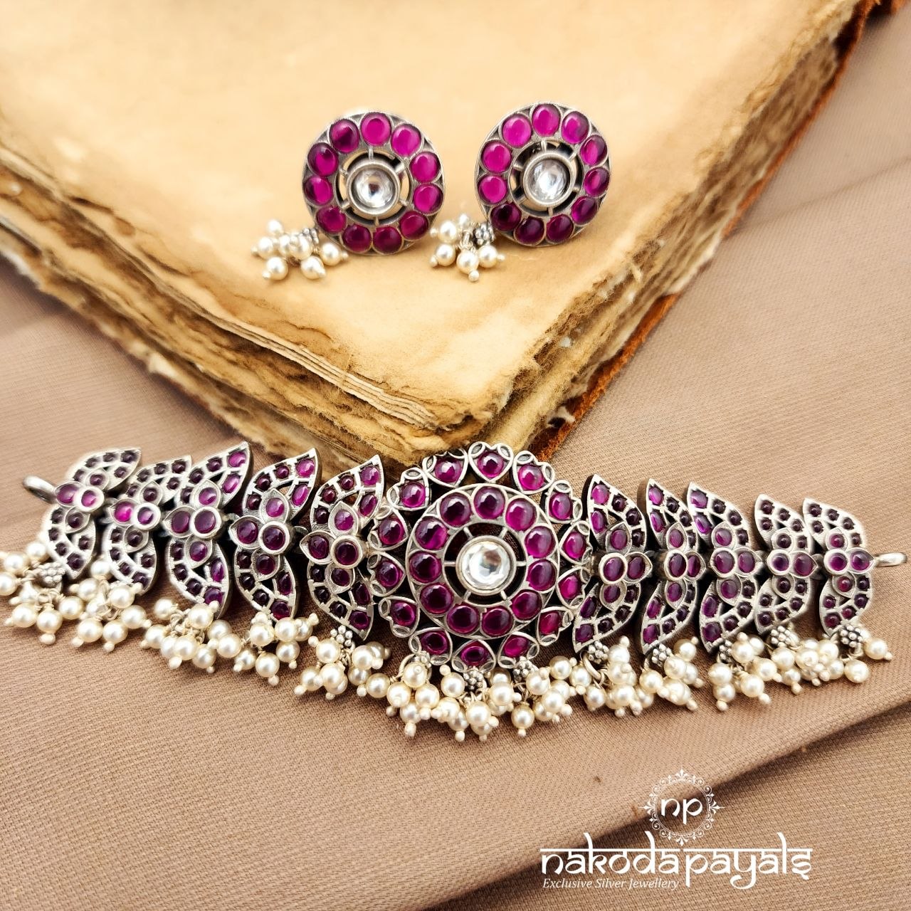 Pinkish Pearl Choker With Earring (N11673)