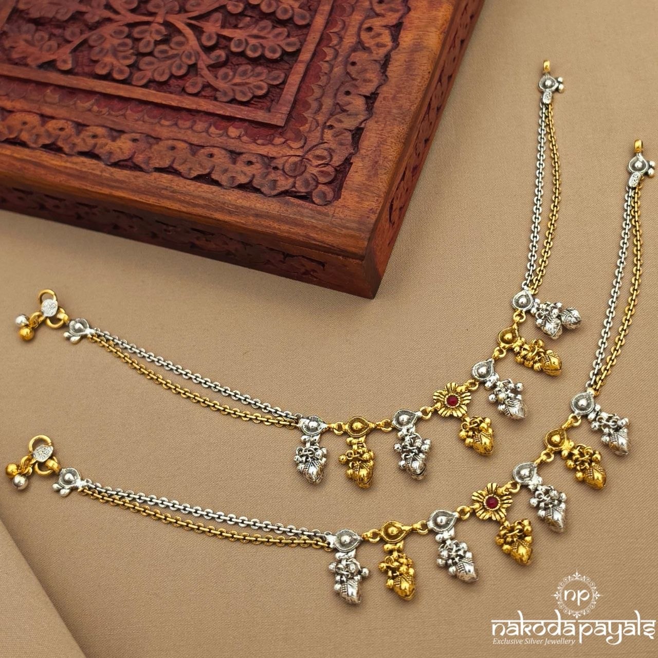 Eye-catching Floral Dual Tone (A7031)